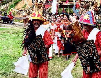 L'île des Célèbes : La cérémonie funéraire du peuple Toraja