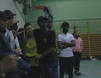 "Ils m'ont jamais lâché" - Jeunes de quartiers et éducateurs de rues