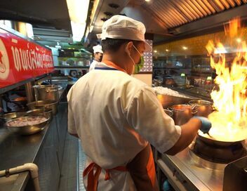 Une cuisine thaï patron