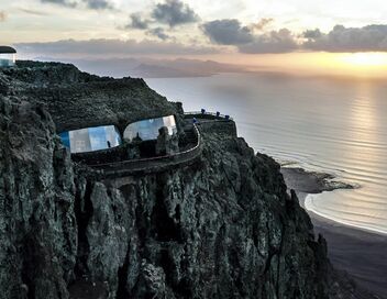 Canaries, les îles-volcans
