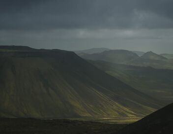 Voyages au centre de la Terre : dans les pas de Jules Verne
