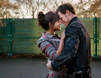 Love Again : un peu, beaucoup, passionnément