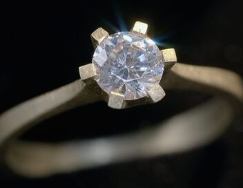 Les diamants : Histoire, mythes et réalité