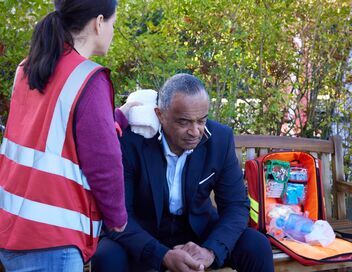 Mort sur terre battue