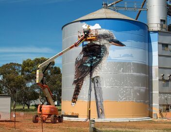 Australie, le street art s'invite sur les silos