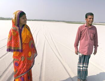 Les îles éphémères du Bangladesh : les paysans des terres "chars"