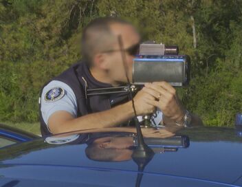 Enquête sous haute tension