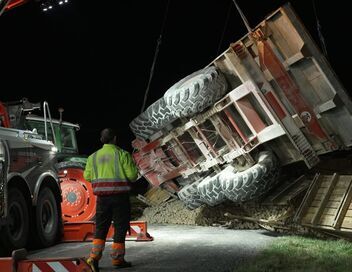 100 jours avec les dépanneurs de l'autoroute