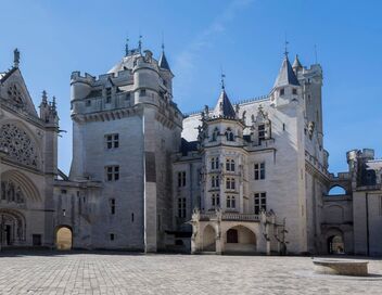 Pierrefonds, la résurrection d'un château