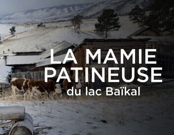 La mamie patineuse du lac Baïkal