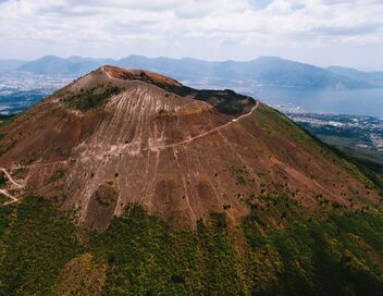 Vésuve : le volcan destructeur de Pompéi qui inquiète l'Europe