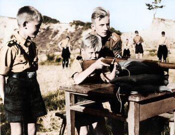 Jeunesses hitlériennes, l'endoctrinement d'une nation