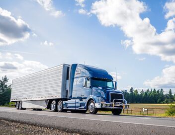 Camions XXL : les rois du convoi exceptionnel