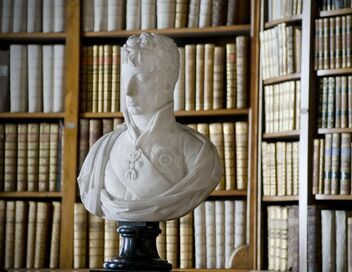 Lady Mond, la fabuleuse histoire de Maï la Bretonne