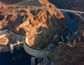 Hoover: le barrage XXL qui illumine Las Vegas