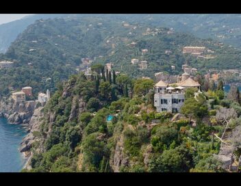 L'agence : l'immobilier de luxe en famille