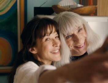 Mme Mills, une voisine si parfaite
