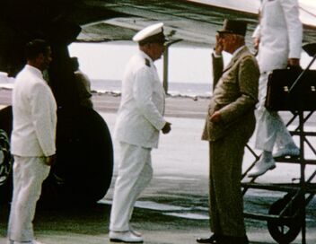 De Gaulle, la bombe à tout prix !