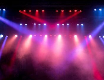 Drum Brothers by Les Frères Colle au Radiant Bellevue