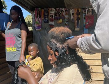 Zimbabwe, l'art des tresses africaines