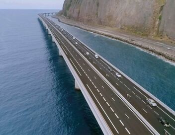 Ile de la Réunion, l'incroyable route qui défie l'océan