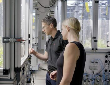 Au royaume des vers de terre : La vie du sol dévoilée