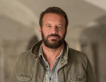 Alex Hugo