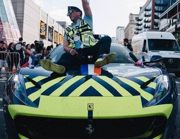 Pog & Supercar