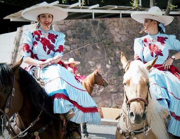 Mexique, les cavalières de l'Escarmuza