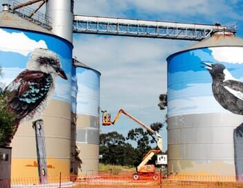 Australie, le street art s'invite sur les silos